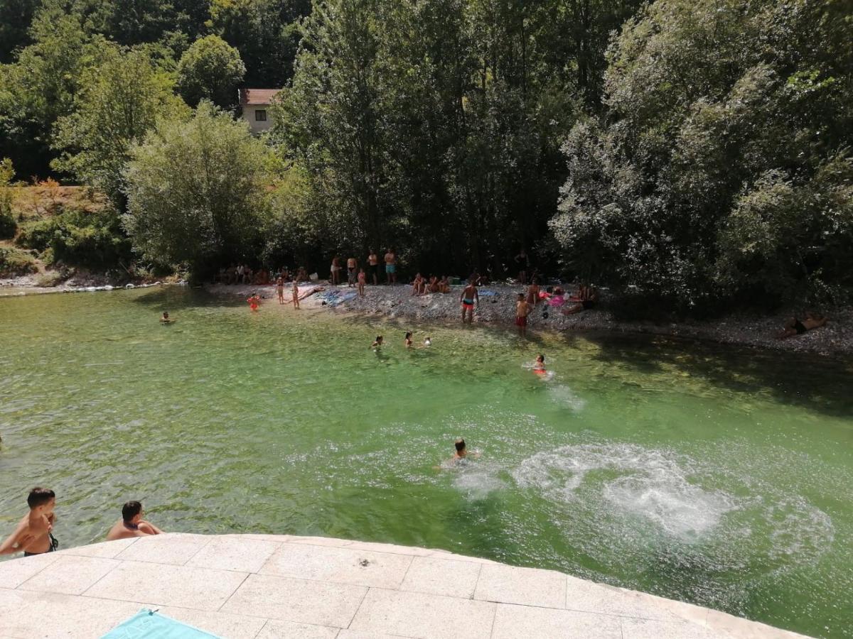 Motel And Restaurant Odusak Dreznjak Экстерьер фото
